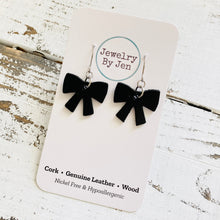 Load image into Gallery viewer, Bow Earrings: Black