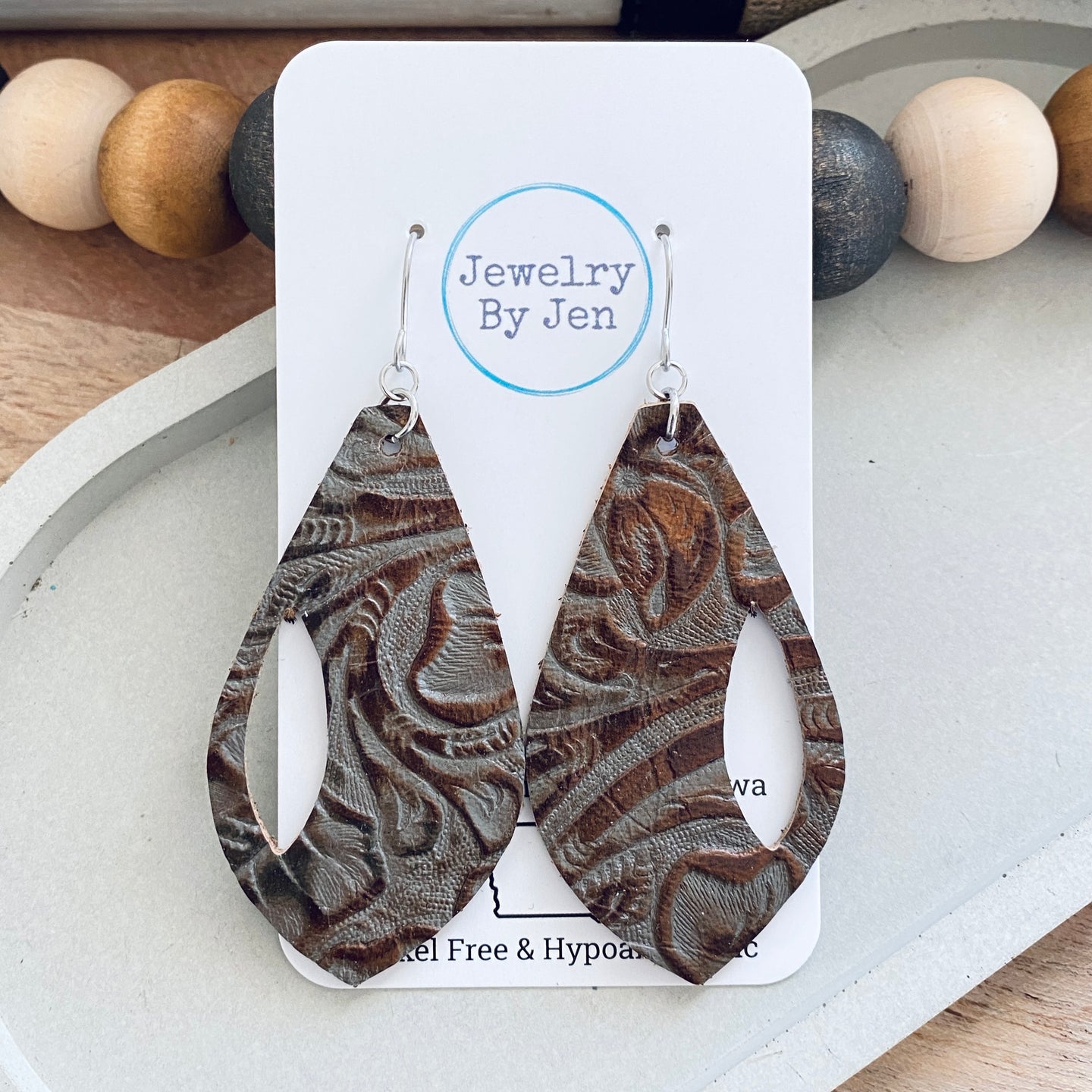 Side Cutout Teardrop: Copper & Grey Western Tooled