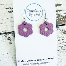 Load image into Gallery viewer, Blossom Cutout Earrings: Orchid