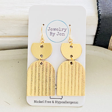 Embossed Arch Earrings: Gold