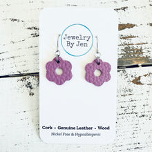 Load image into Gallery viewer, Blossom Cutout Earrings: Orchid