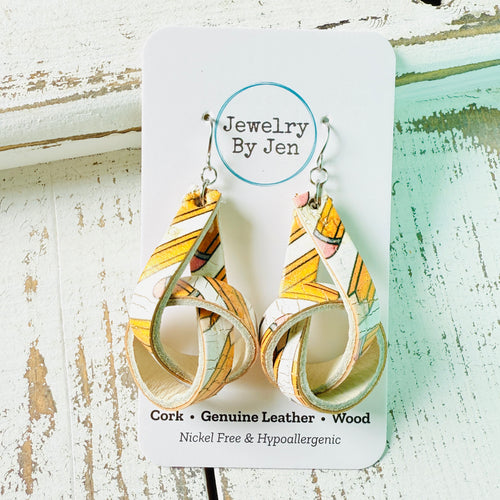 Knot Earrings: Pencils