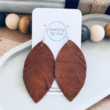Load image into Gallery viewer, Fringe Leaf: Brown