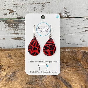 Small Teardrop: Red & Black Tooled