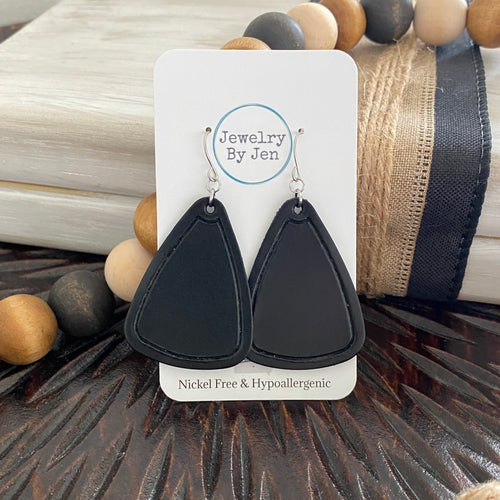 Embossed Modern Teardrop: Black