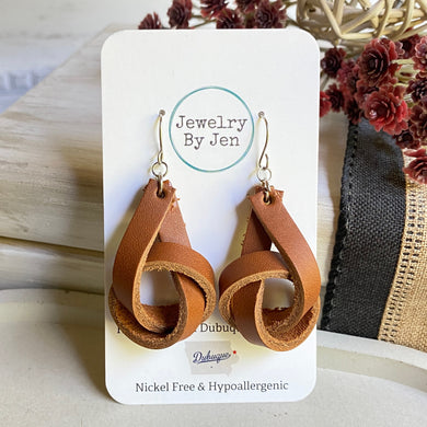 Knot Earrings: Cognac