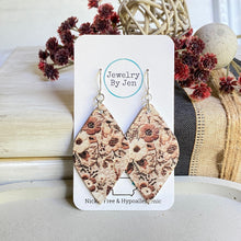 Load image into Gallery viewer, Diva: Embroidered Neutral Wild Flowers