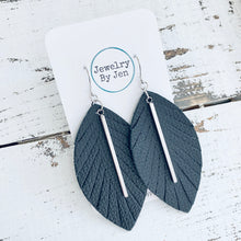Load image into Gallery viewer, Fringe Leaf Earrings: Black w/Silver Bar