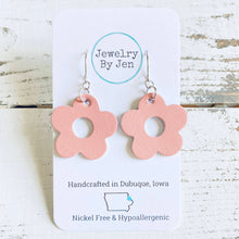 Load image into Gallery viewer, Petite Flower Earrings: Blush