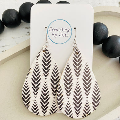 White w/Grey Herringbone Large Teardrop