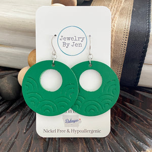 Embossed Rainbow Circle Earrings: Kelly Green