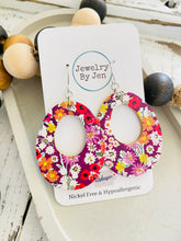 Load image into Gallery viewer, Oval: Tiny Floral on Magenta