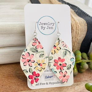 Diva Earrings: Pastel Flowers