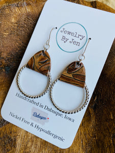 Twisted Hoop Earrings: Brown Tooled