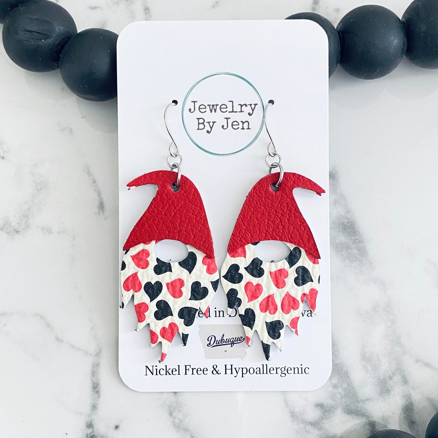 Gnome: Queen of Hearts (Red Hat)