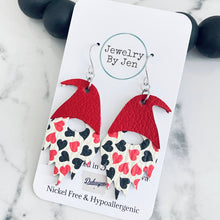 Load image into Gallery viewer, Gnome: Queen of Hearts (Red Hat)