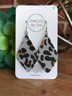 Lora: Silver Shimmer Leopard