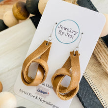 Load image into Gallery viewer, Knot: Caramel