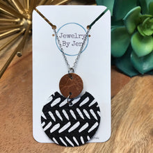 Load image into Gallery viewer, Necklace: Cognac &amp; Boho Chevron