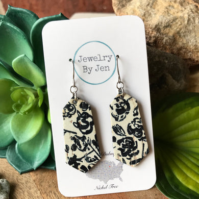 Black Floral on White Cork Diamond Bar