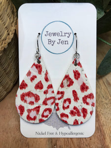 Red Cheetah on White Medium Teardrop