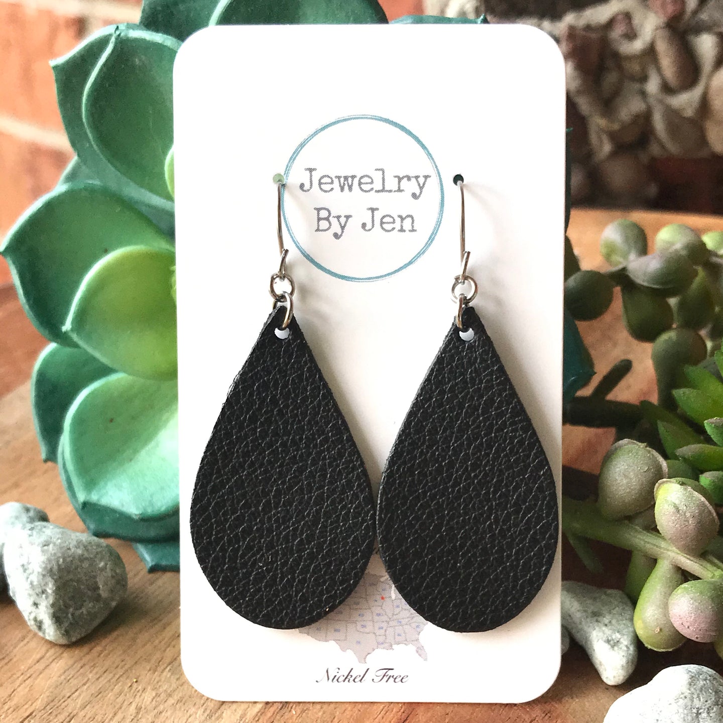 Black Pebbled Medium Teardrop