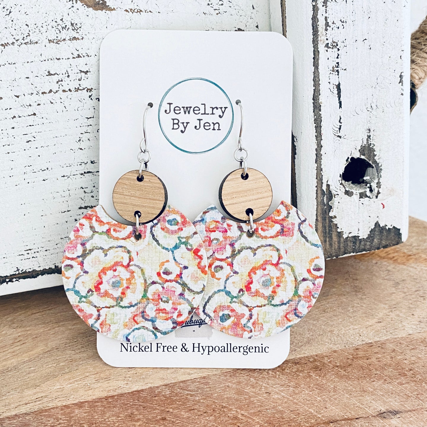 Luna Earrings: Sketched Floral