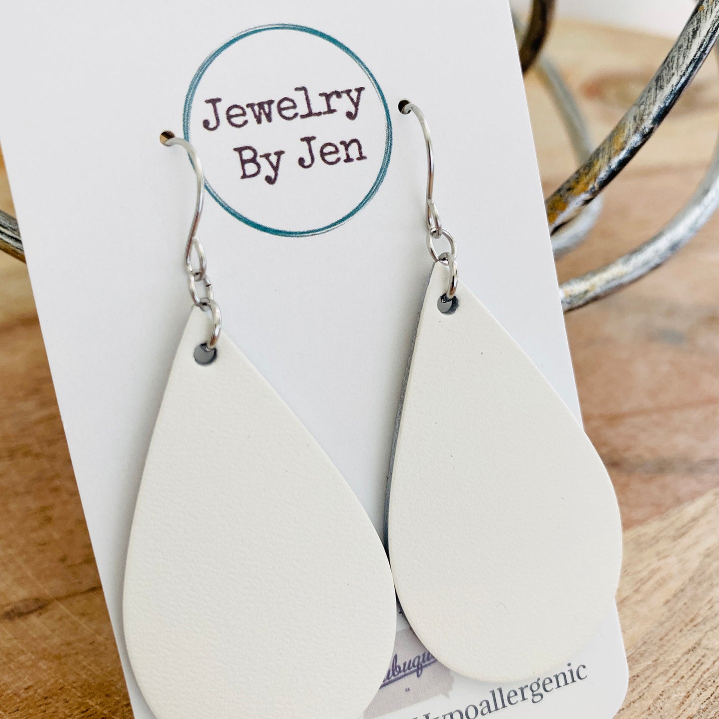 White Smooth Leather Medium Teardrop