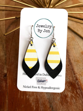 Skinny Teardrop: Yellow & White Stripes on Black