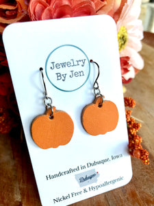 Mini Pumpkin: Smooth Orange