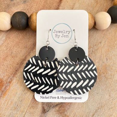 Luna: Black w/Boho Chevron