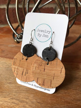 Load image into Gallery viewer, Luna Earrings: Black &amp; Cork