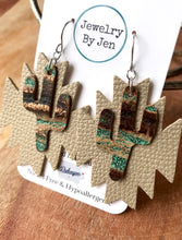Load image into Gallery viewer, Champagne w/Aqua Bronze Cactus Southwest