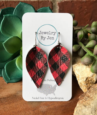 Medium Pinched: Red & Black Buffalo Plaid